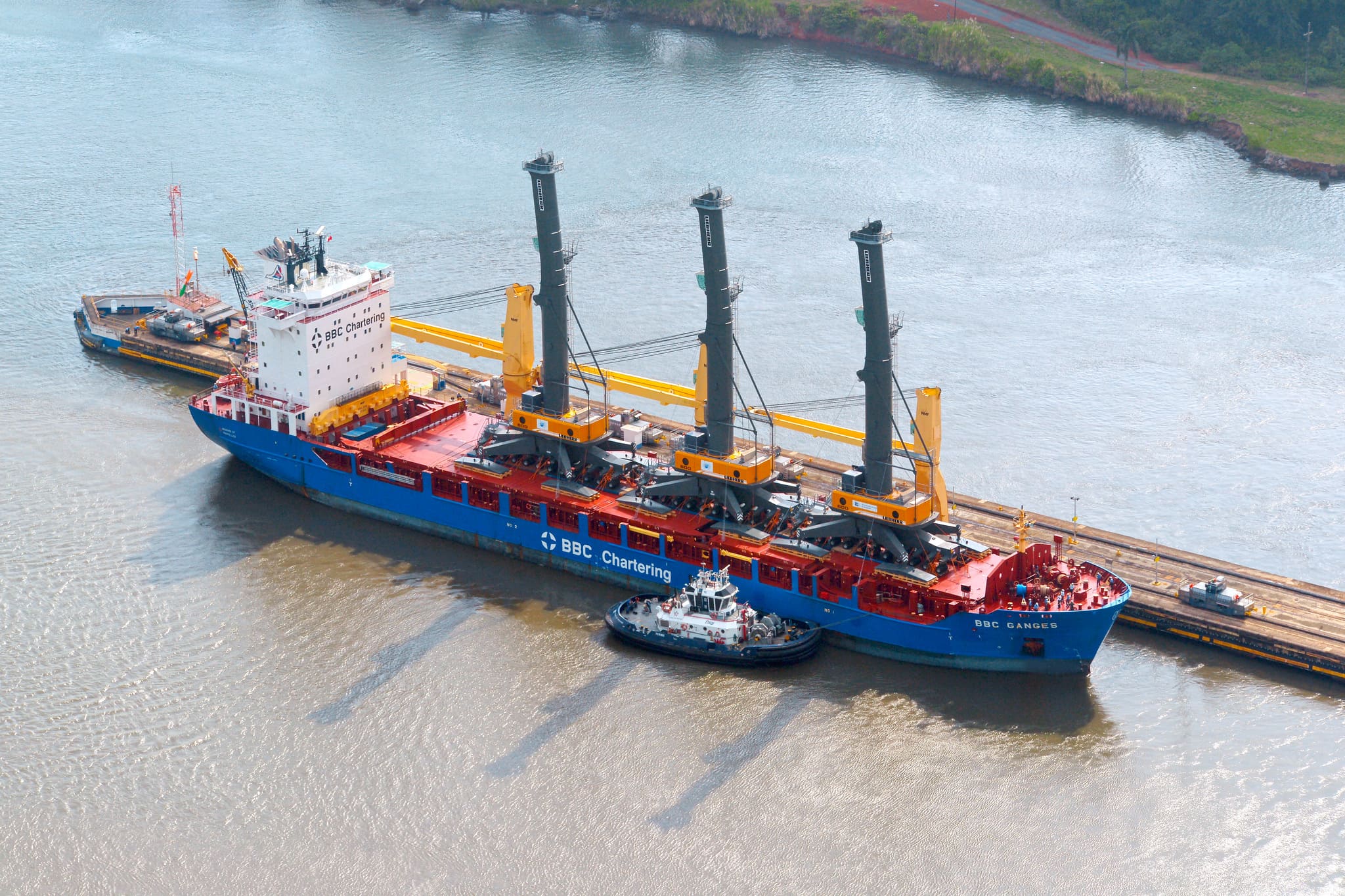 Heavy Rigging Vessels Heavy lift vessels